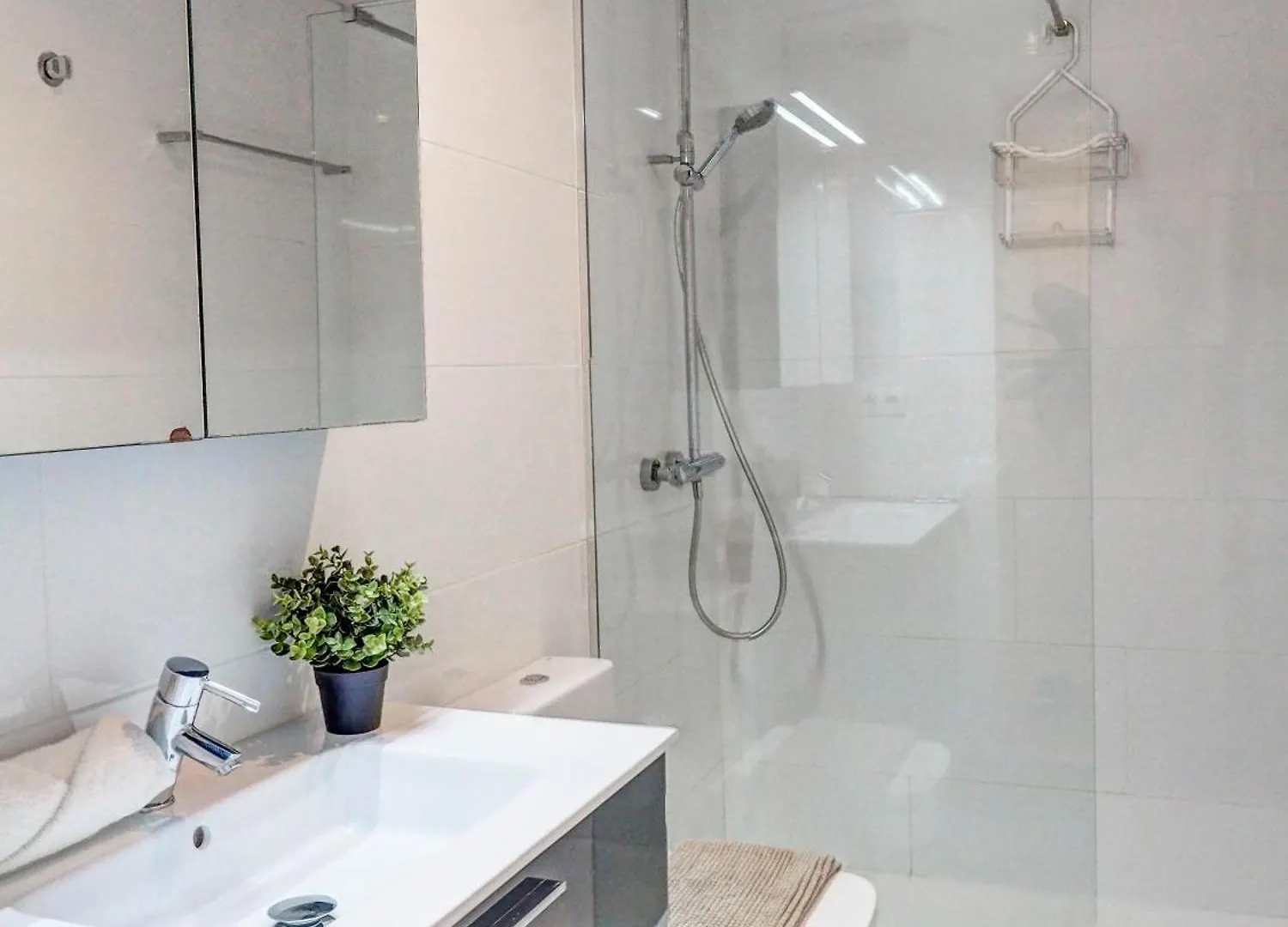 Luxe Apartment By Hello Homes Sitges