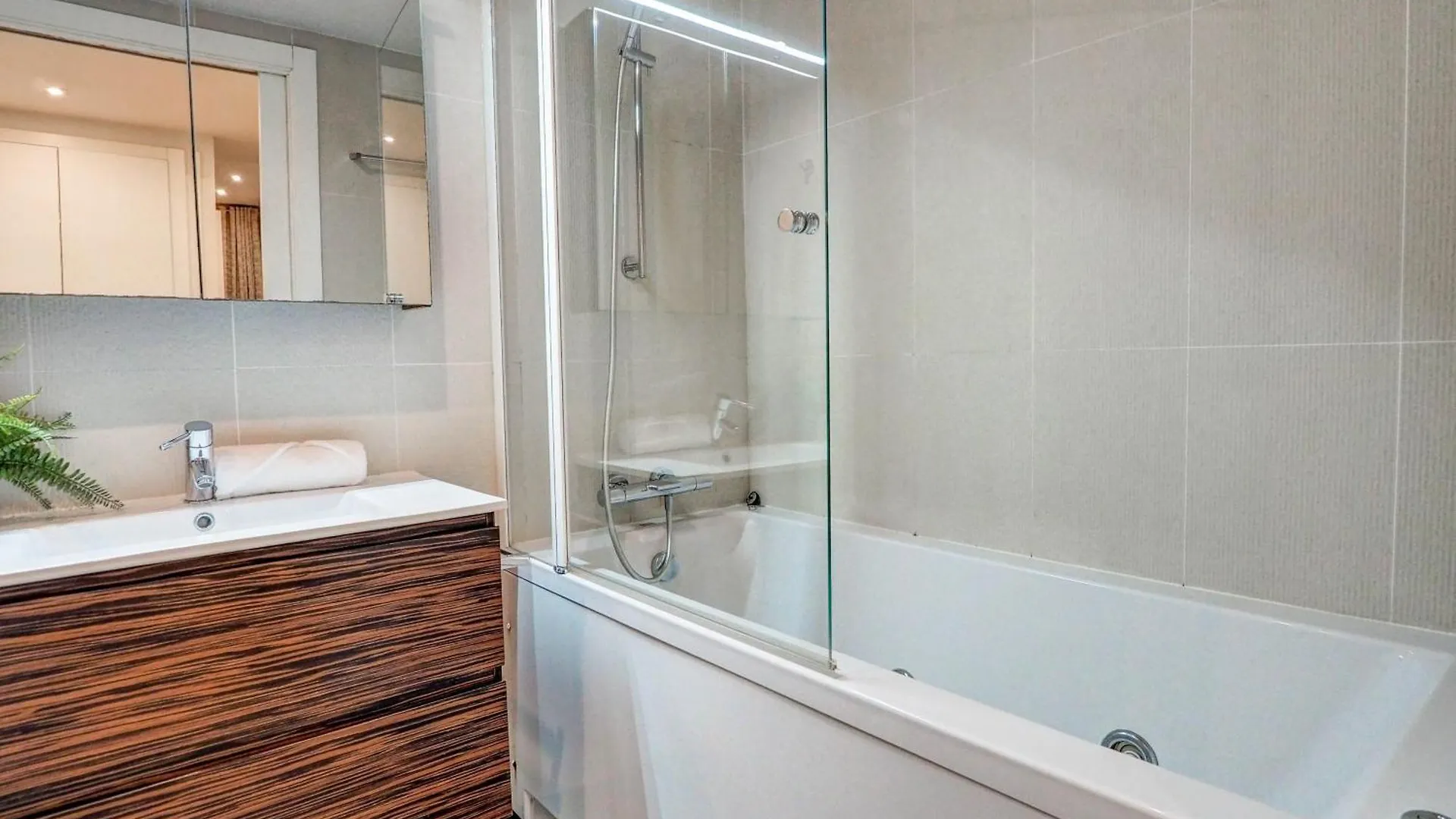 Luxe Apartment By Hello Homes Sitges